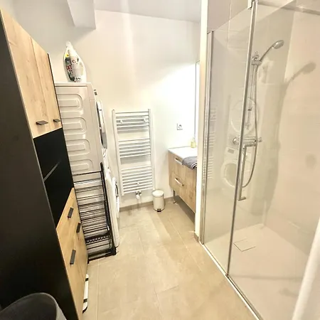 Proche Gare, T3 Pour 5 Personnes * La Rochelle (Charente-Maritime)